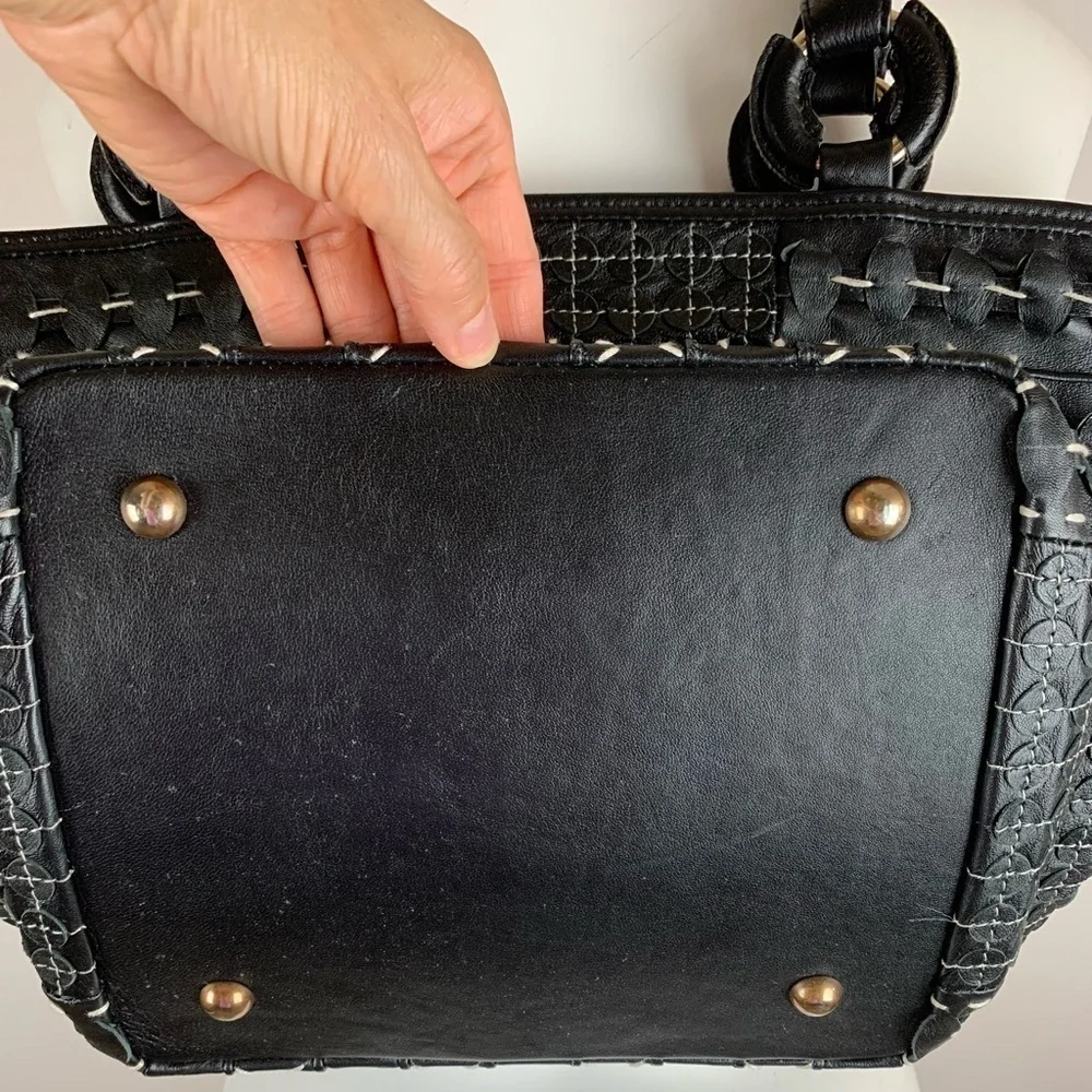 Clever Carriage Company Leather Purse